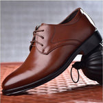Black men's pointed toe casual shoes with lace-up closure