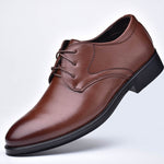Front view of men's black pointed toe fashion shoes